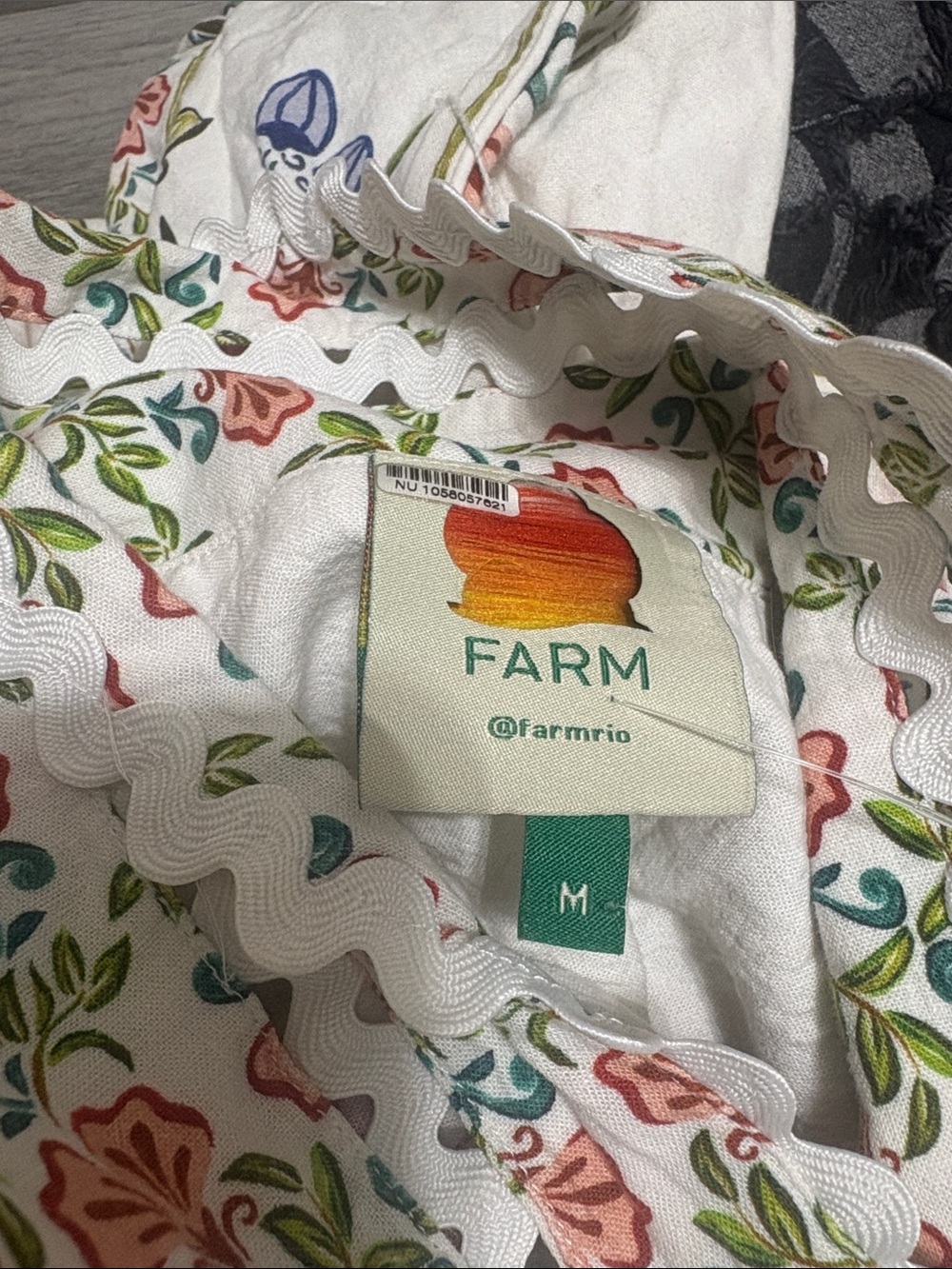 FARM Rio White Embroidered Floral Short Jumpsuit - Picture 2 of 8